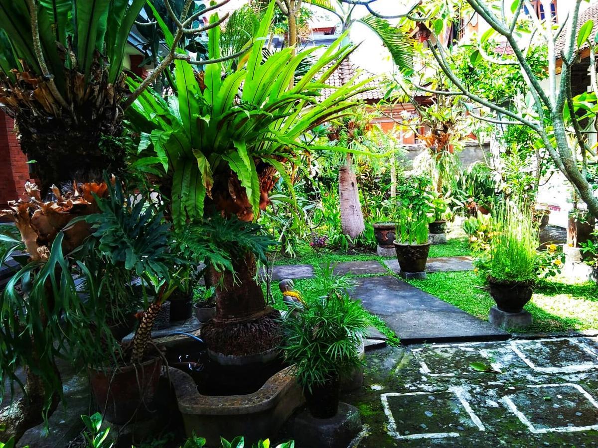 Yumi House Hotel Ubud  Exterior photo